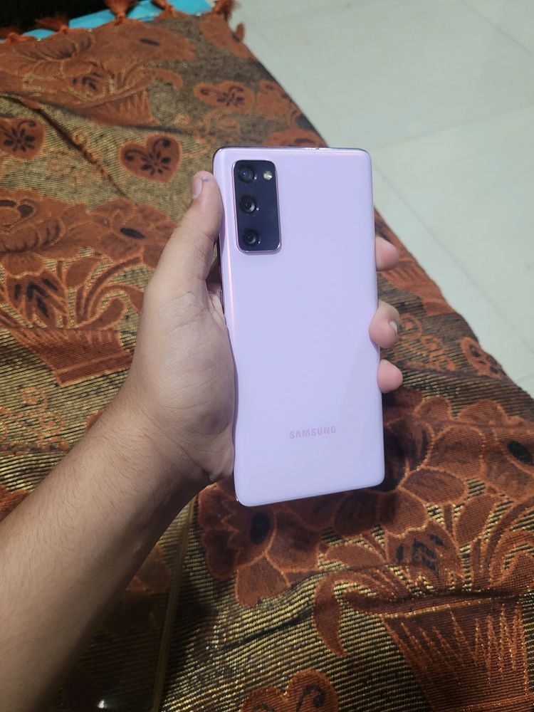 Samsung s20 fe 5g (pink colour)
