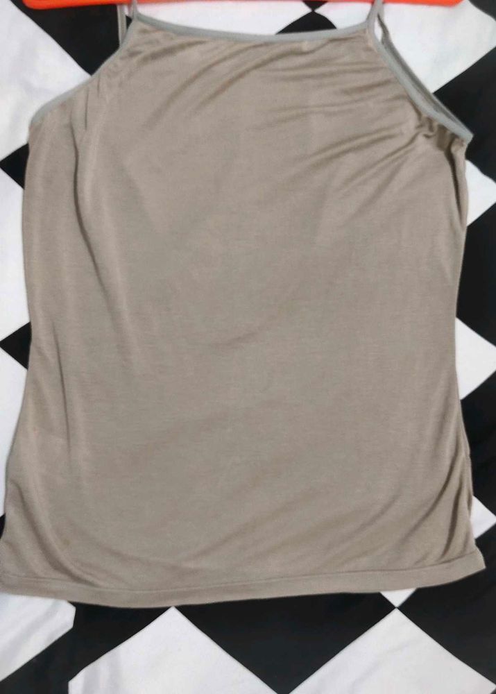 Sleeveless Bust 32