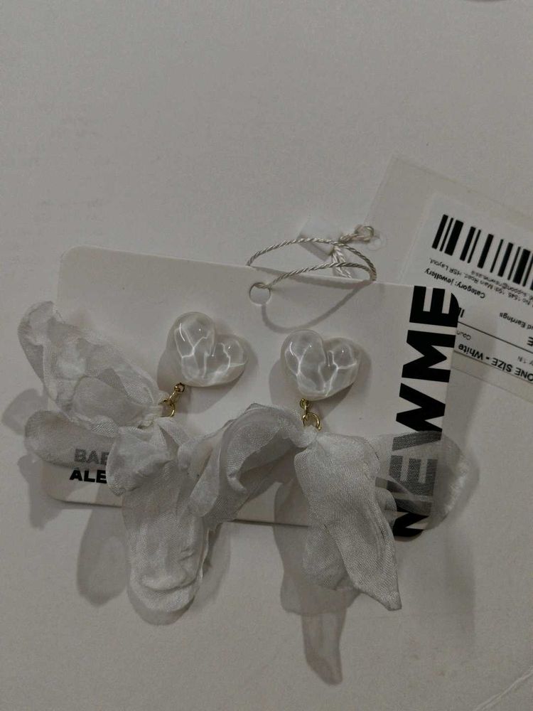 Newme Floral Earrings