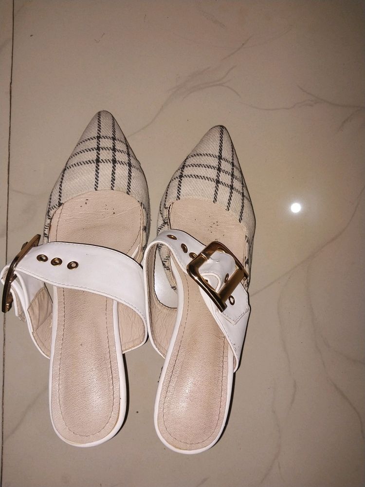 Stripe Heels (SIZE: 38)