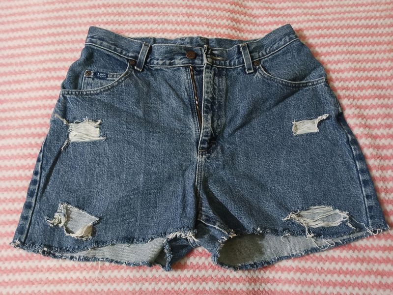 DENIM SHORTS