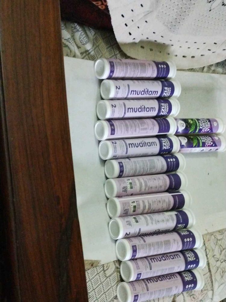 Set Of 14 Empty Karela Jamun Diabetic Fizz Contain