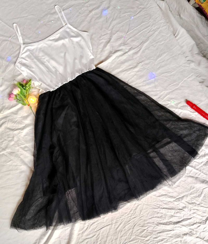 Cami Flare Dress🖤✨