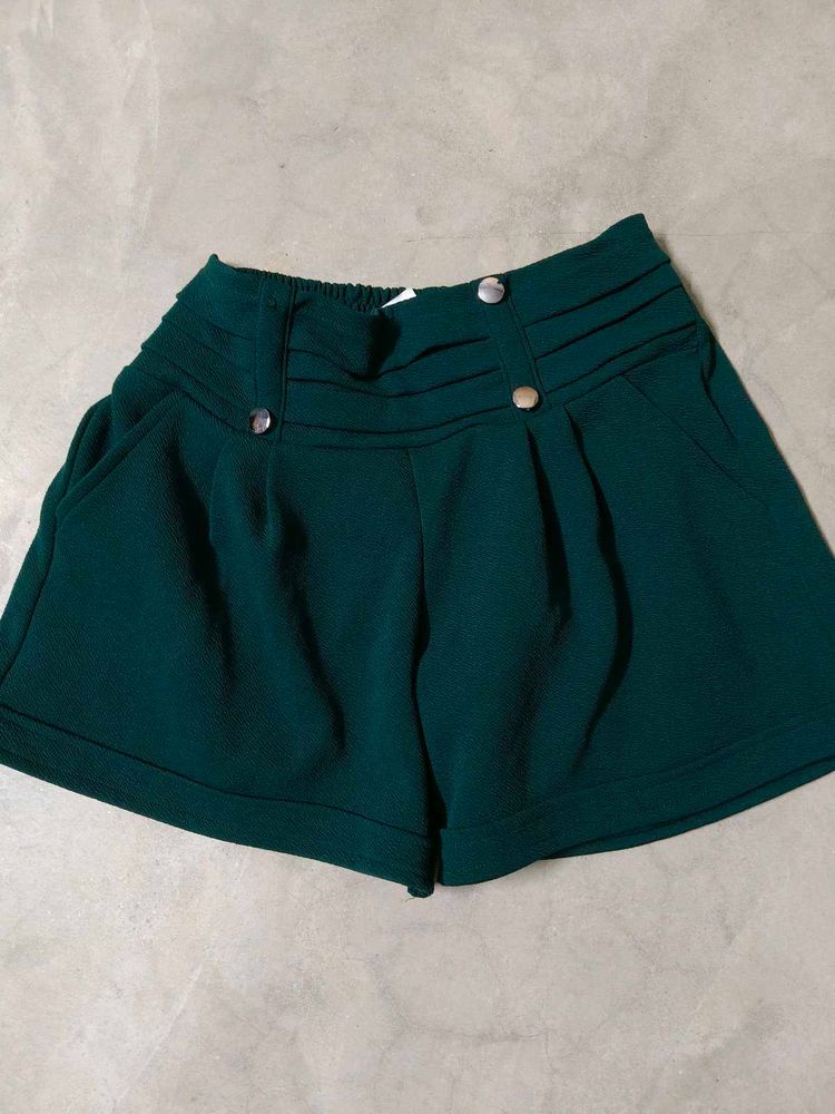 Green Short Pants