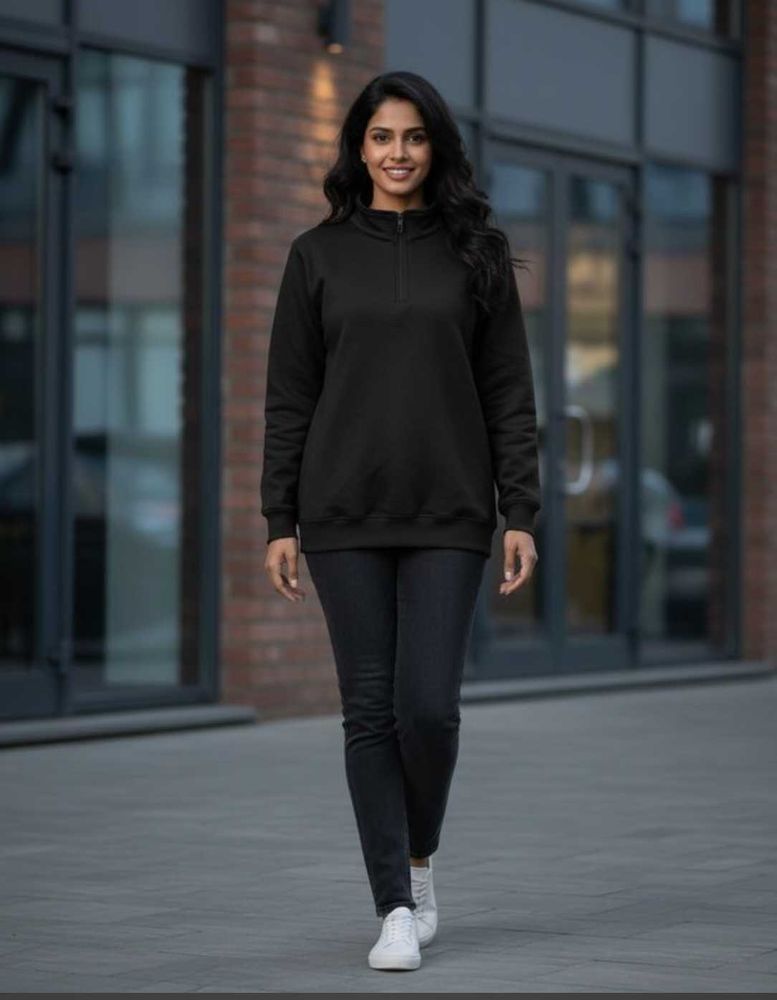 Stylish Black Sweatshirt