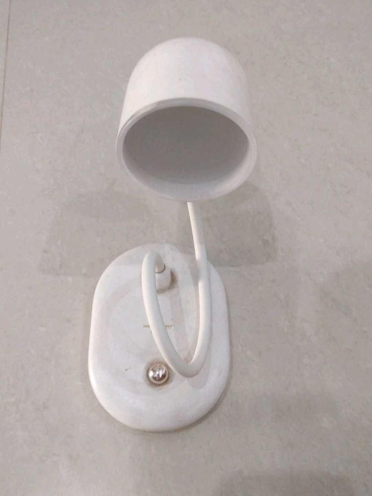 Modern LED Desk Lamp - White