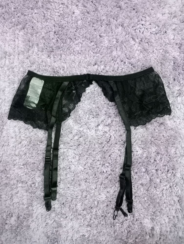 Lace Suspender Belt