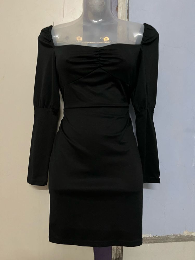 Pintrest Chic Black Long Sleeve Dress