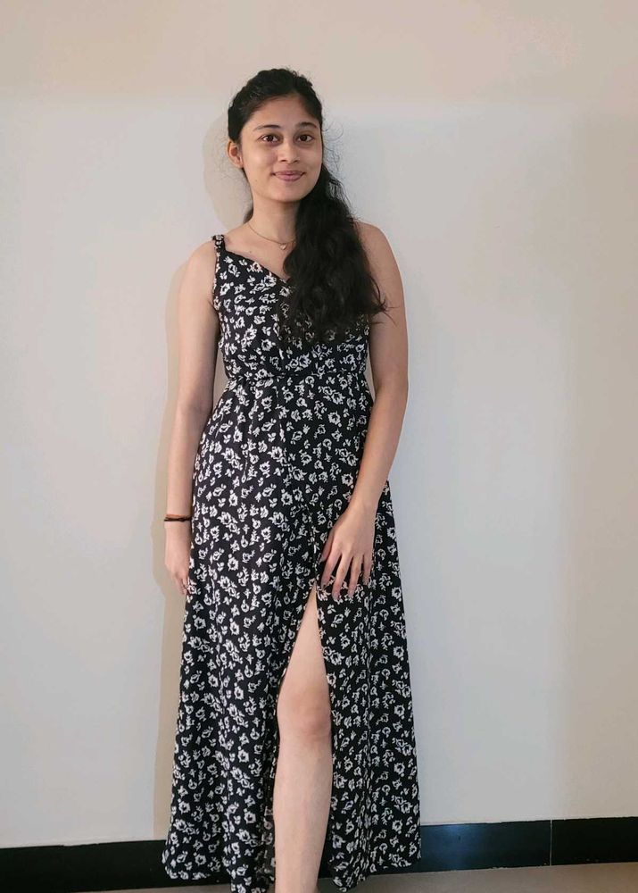 Beautiful Black Floral Maxi Dress