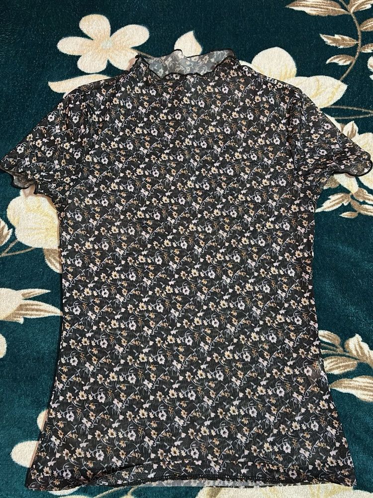 Floral Print Mock Neck Top