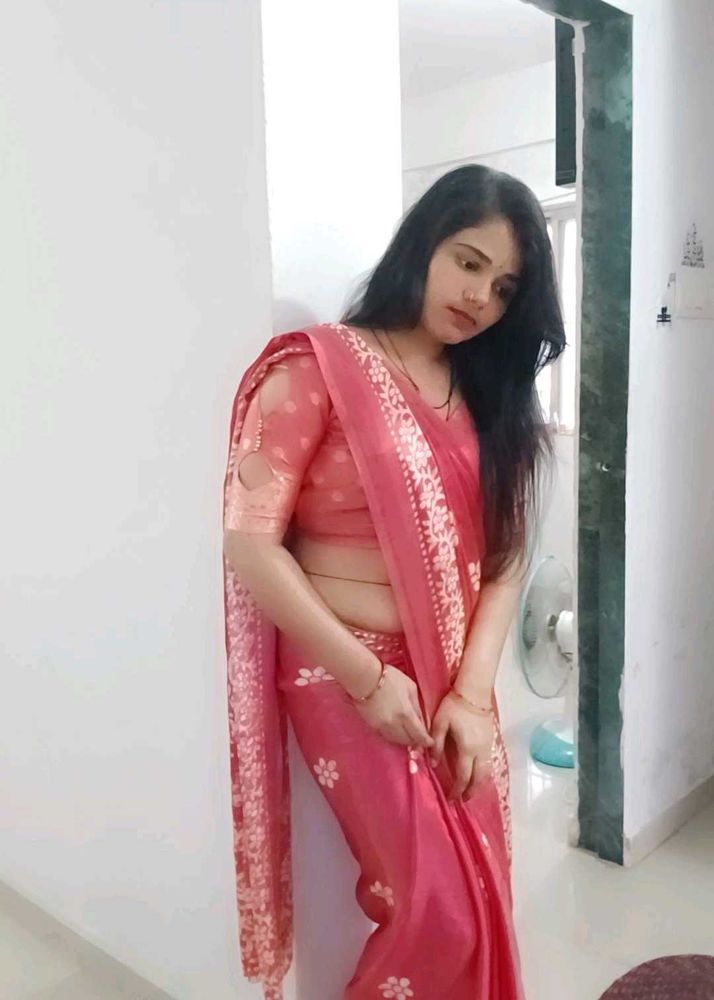 Elegant Pink Floral Saree