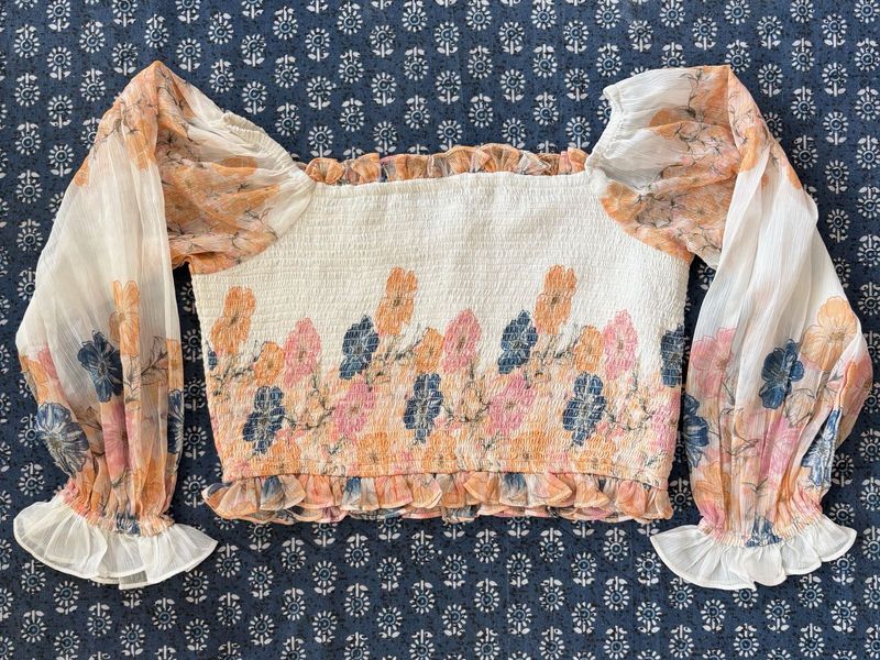 Floral Print Smocked Crop Top