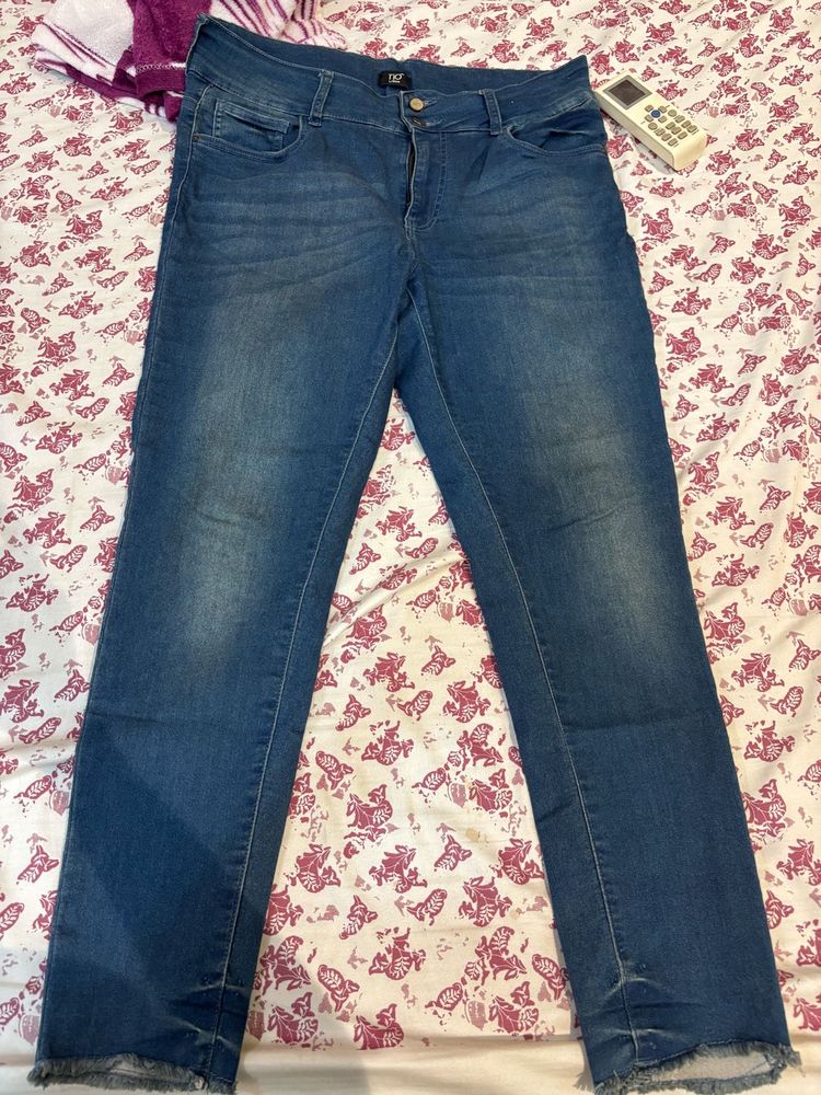 women 36inch waist Blue Denim Jeans