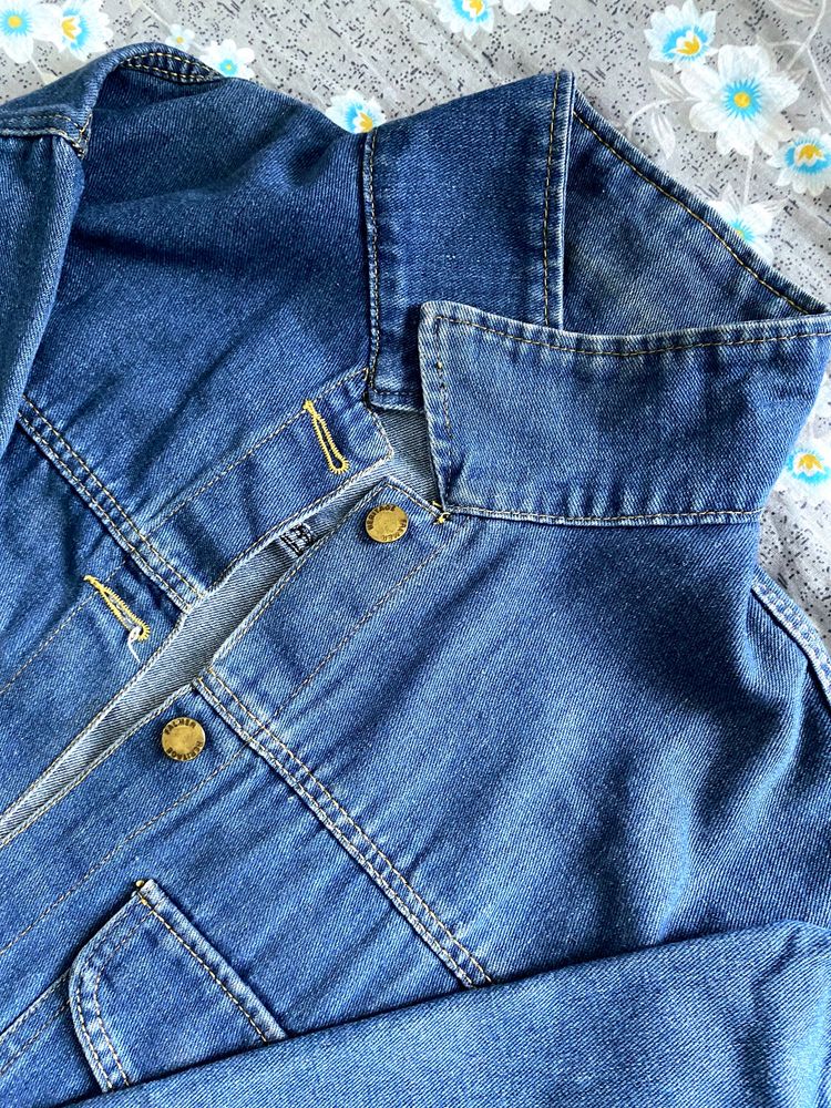 Denim pocket trucker jacket