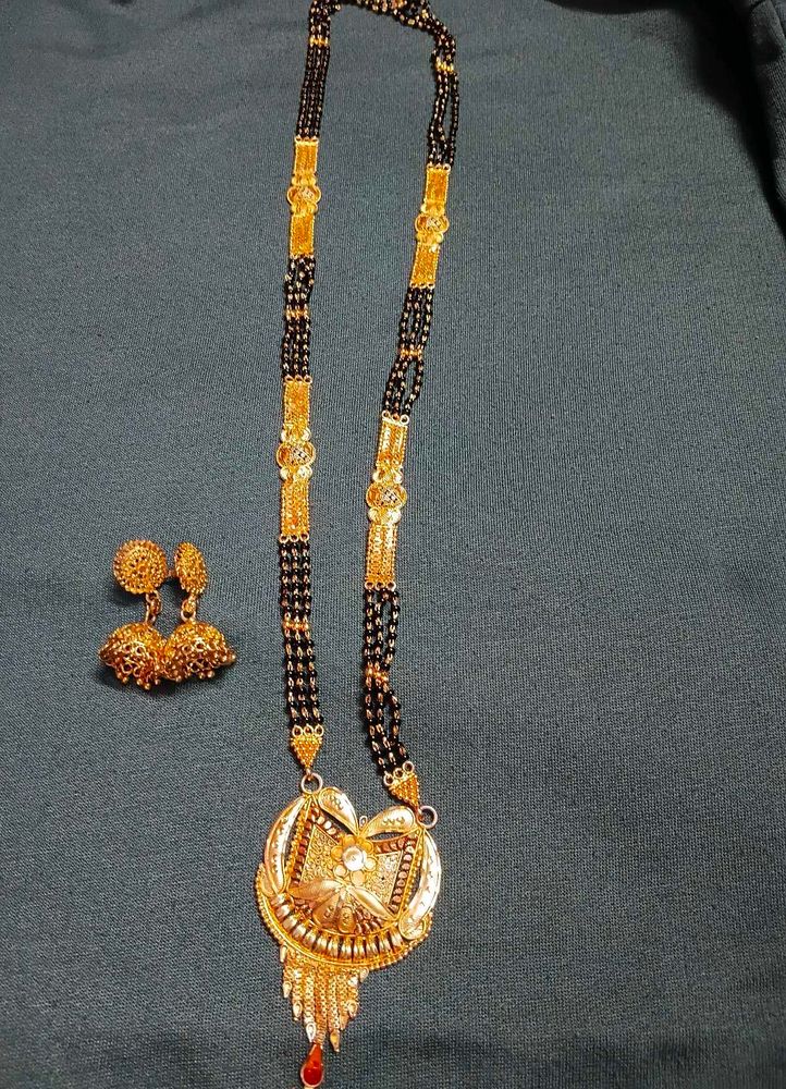 Elegant Gold Mangalsutra Set
