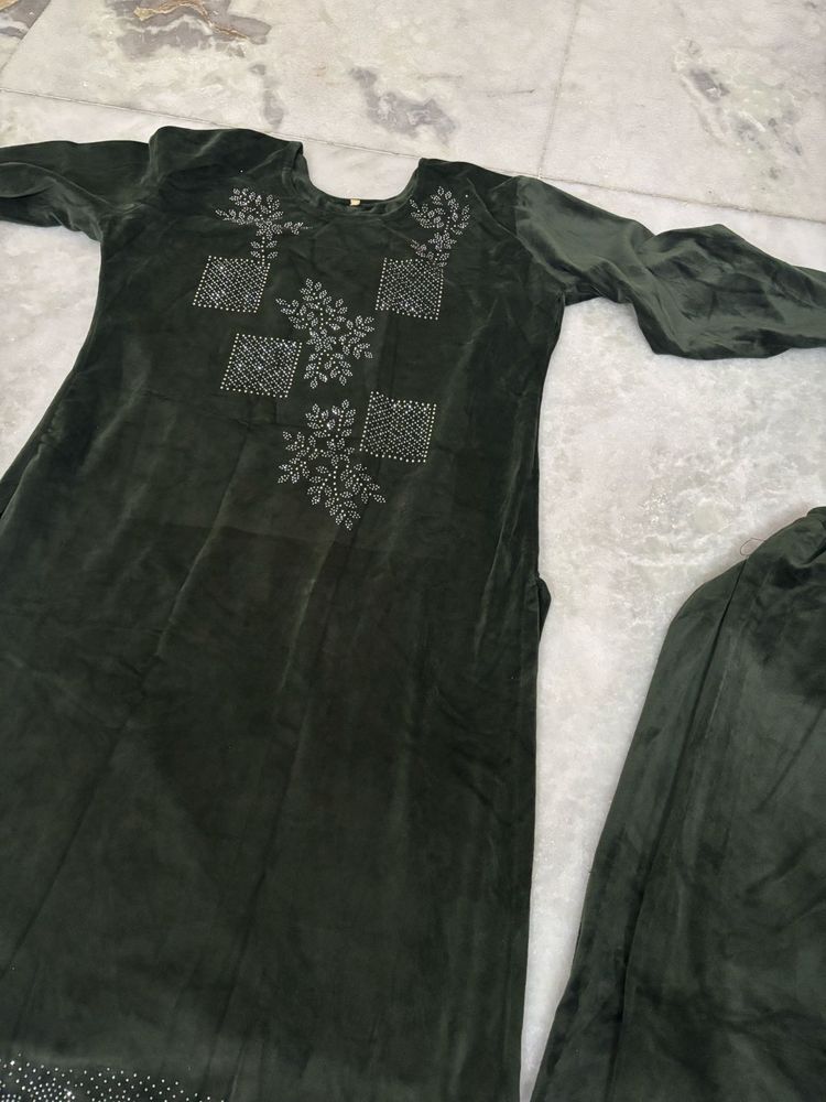 Velvet Kurta Set