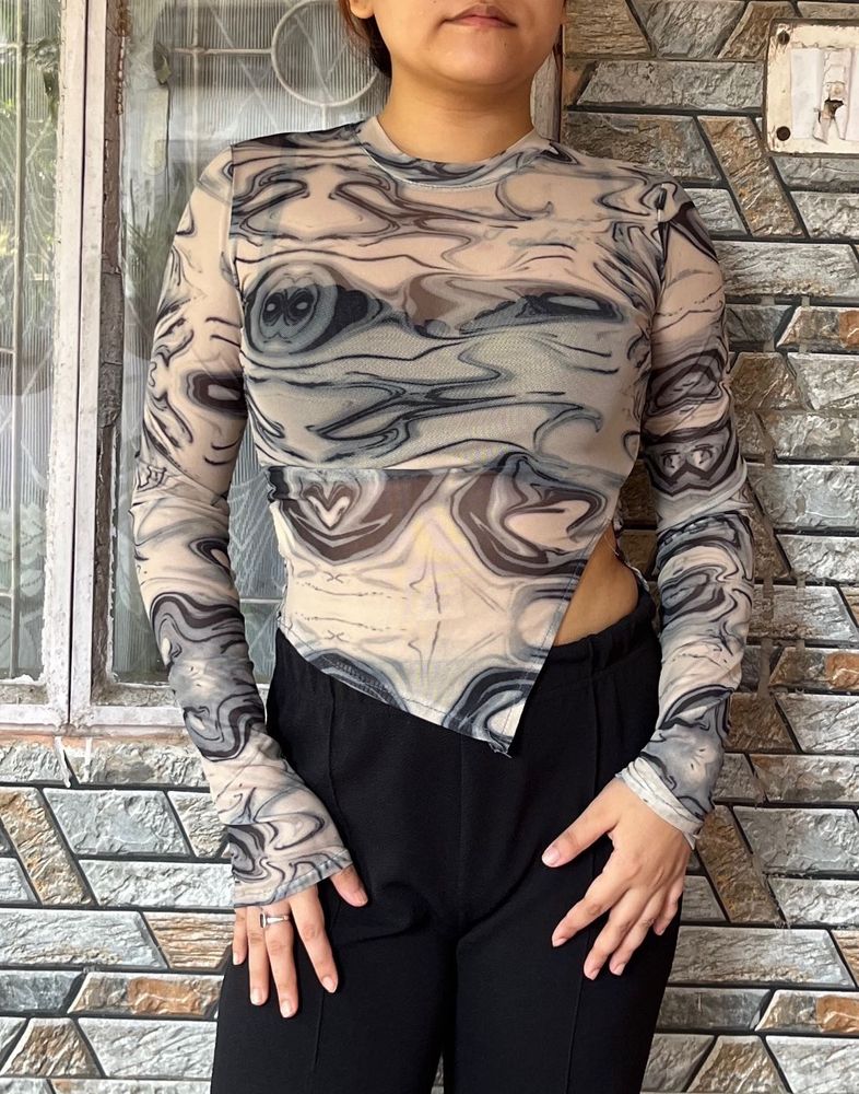Urbanic Sleeve Top