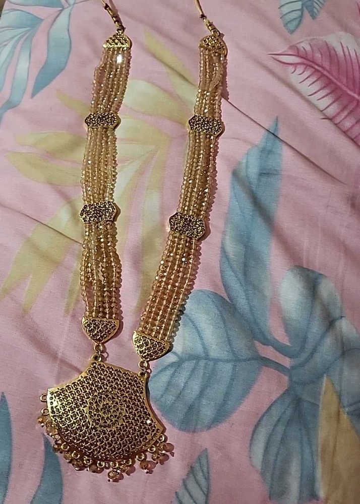 Elegant Beaded Necklace