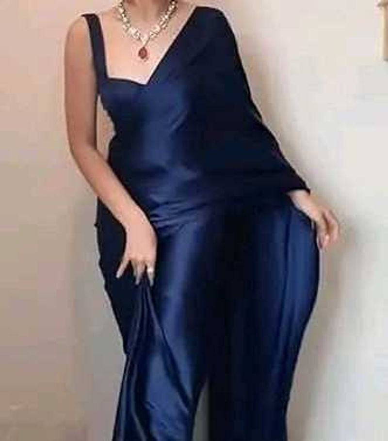 Elegant Navy Blue Saree
