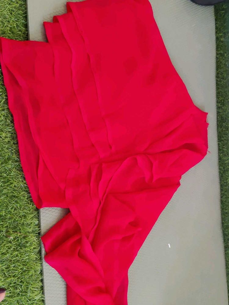 Elegant plain Red Saree