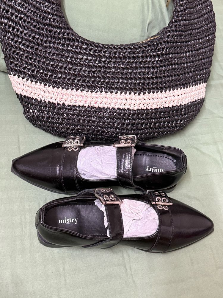 Mistry BUCKLED BALLET FLATS IN Black
