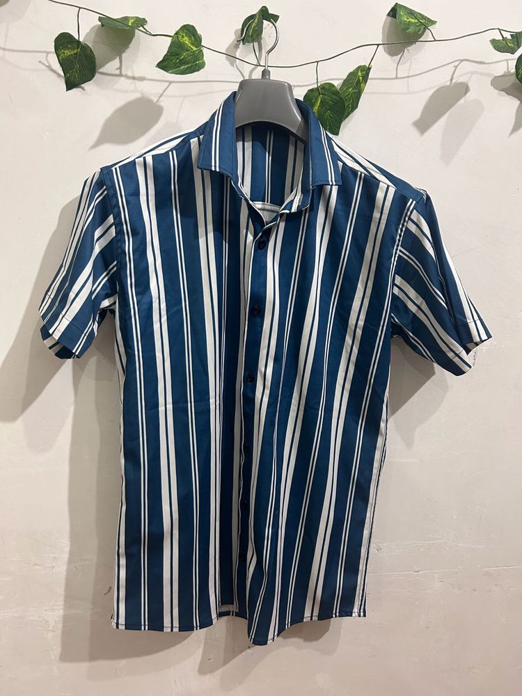 Casual Shirt With Lining Design
