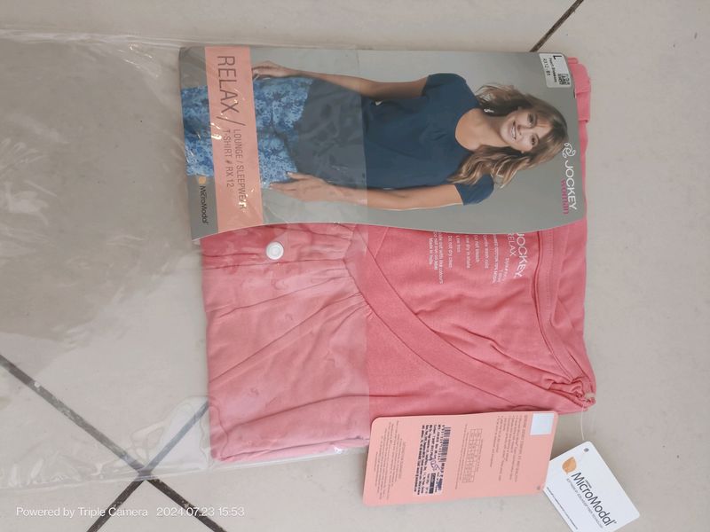 Jockey Women Tshirt Size L