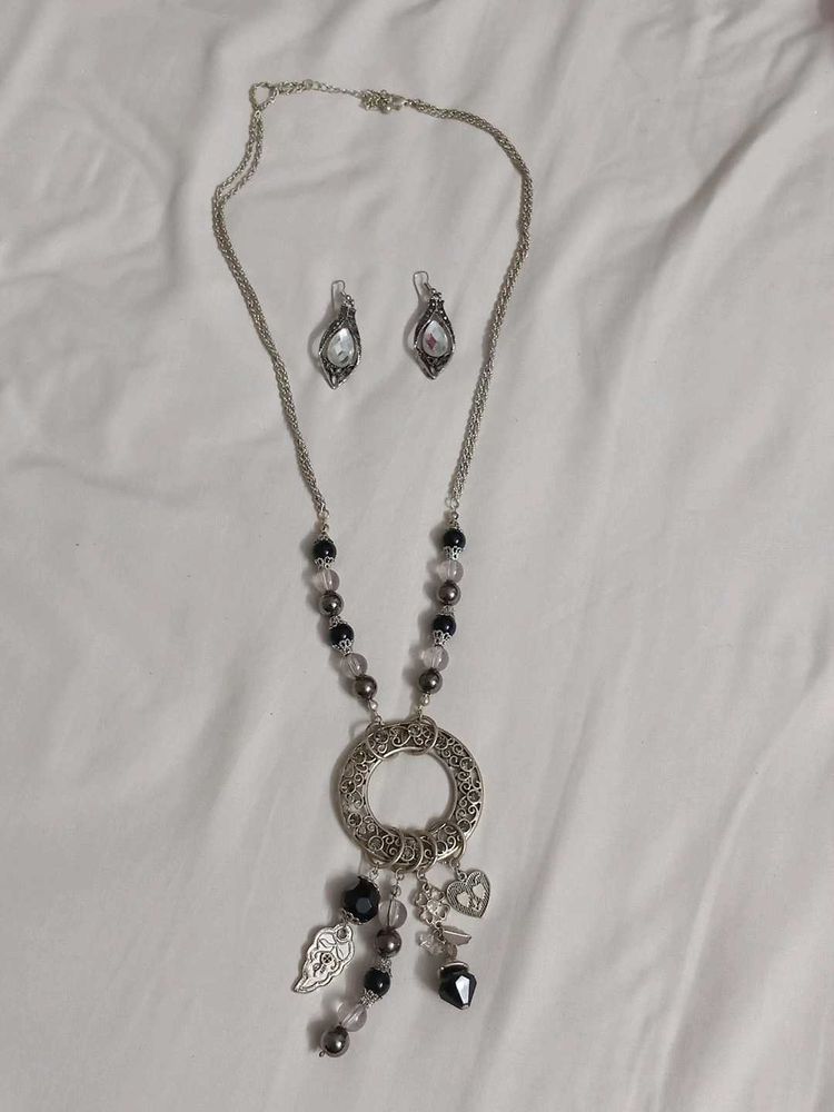 Silver Tone Necklace &amp; Earrings