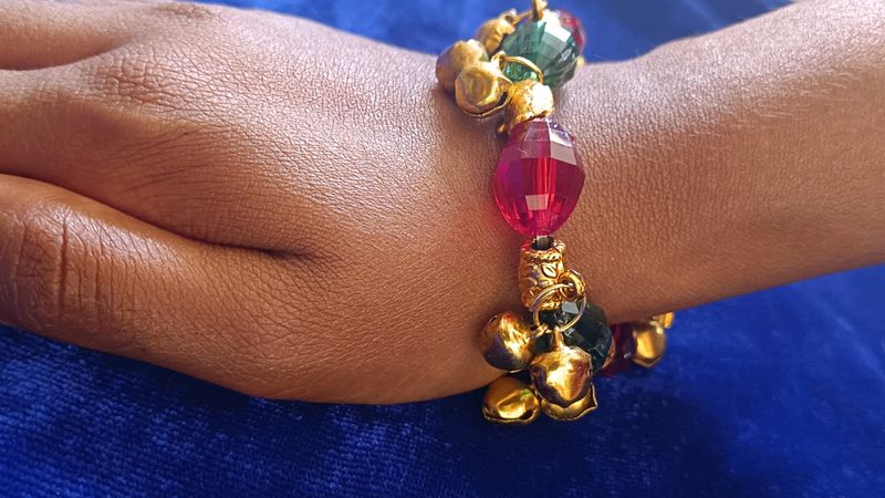 Cristal With Ghughri (Green &amp; Maroon)
