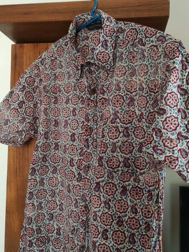 Patterned Men&#39;s Shirt