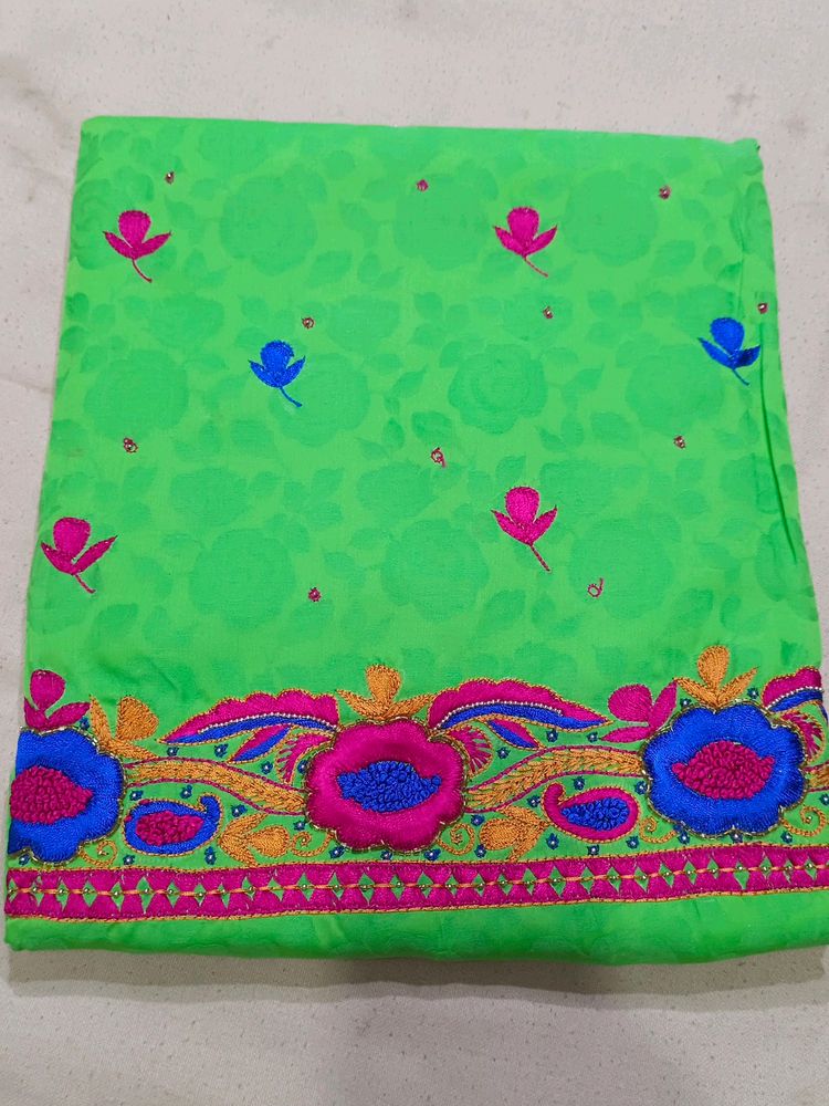Parrot All Over Suit 5 M Base