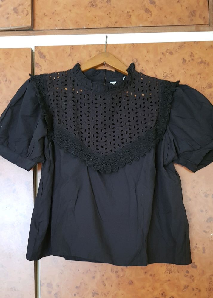 Black Schiffli Top High Neck