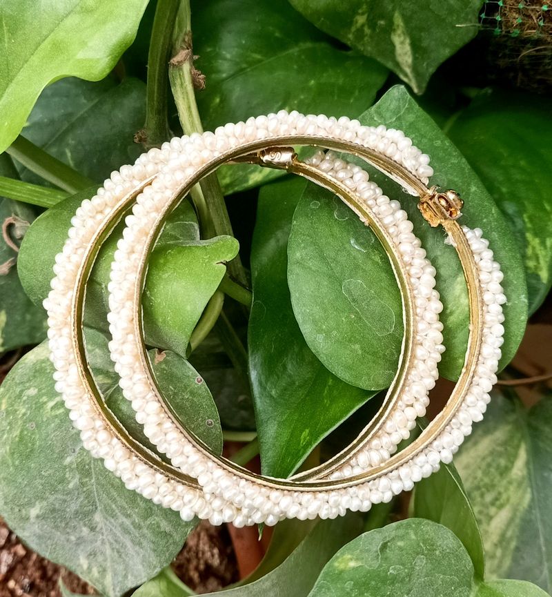 Brand New Fresh Seawater Pearl Bangles