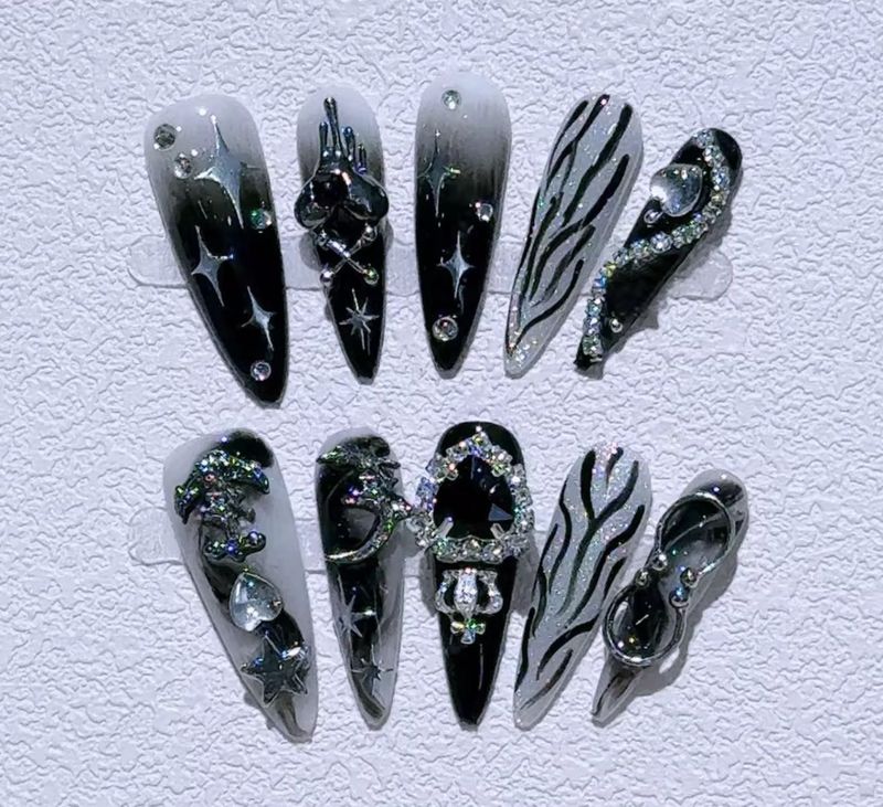 Gothic Emo Press On Nails