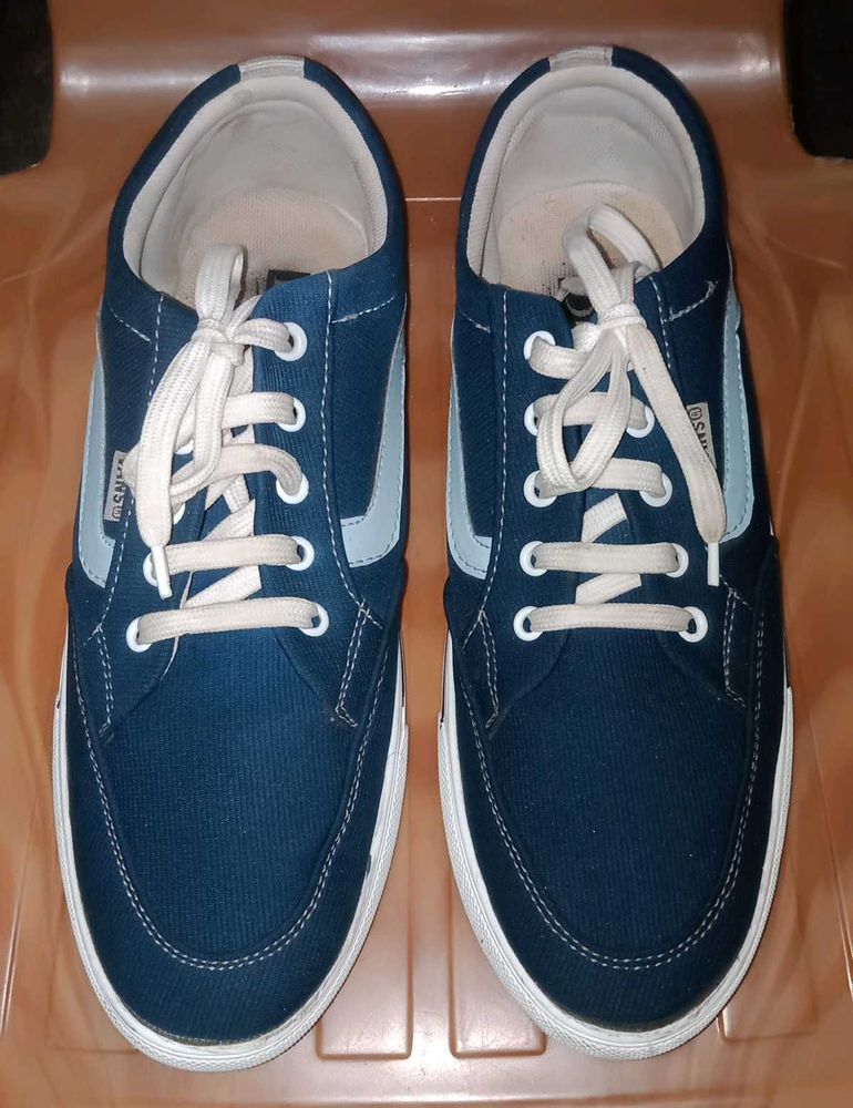 CASUAL SHOES 👟  One Time Used Condition ok