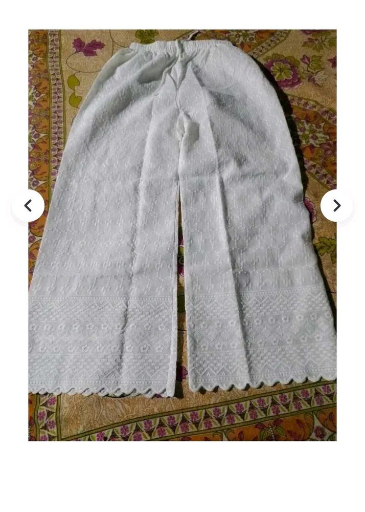 White chikenkarti plazo