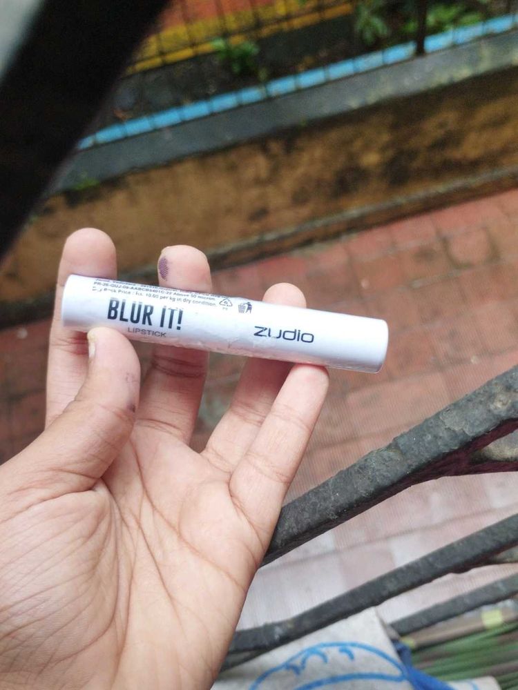 Zudio Blur It! Lipstick