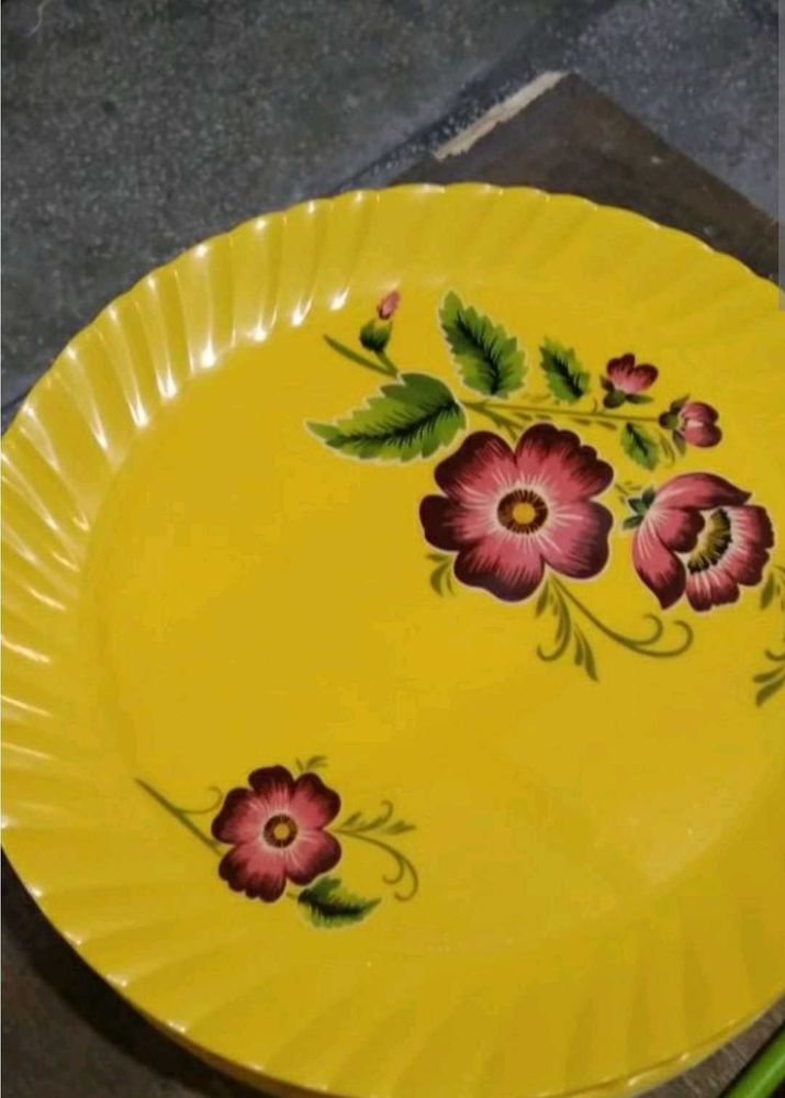 Floral Yellow Plate