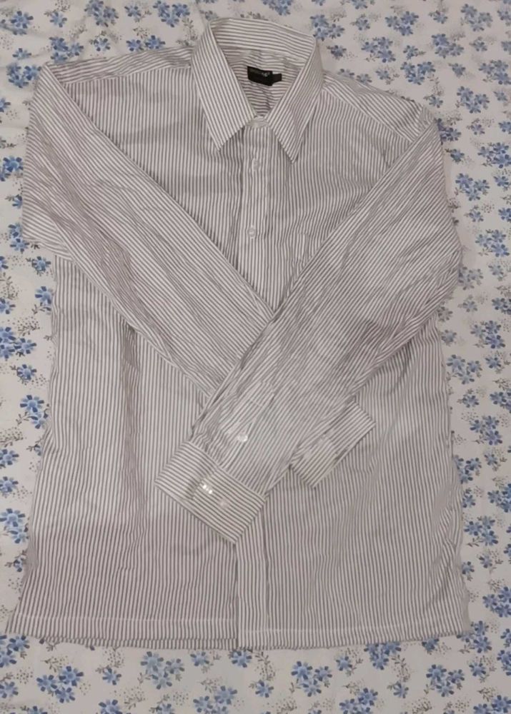 Striped Men&#39;s Shirt