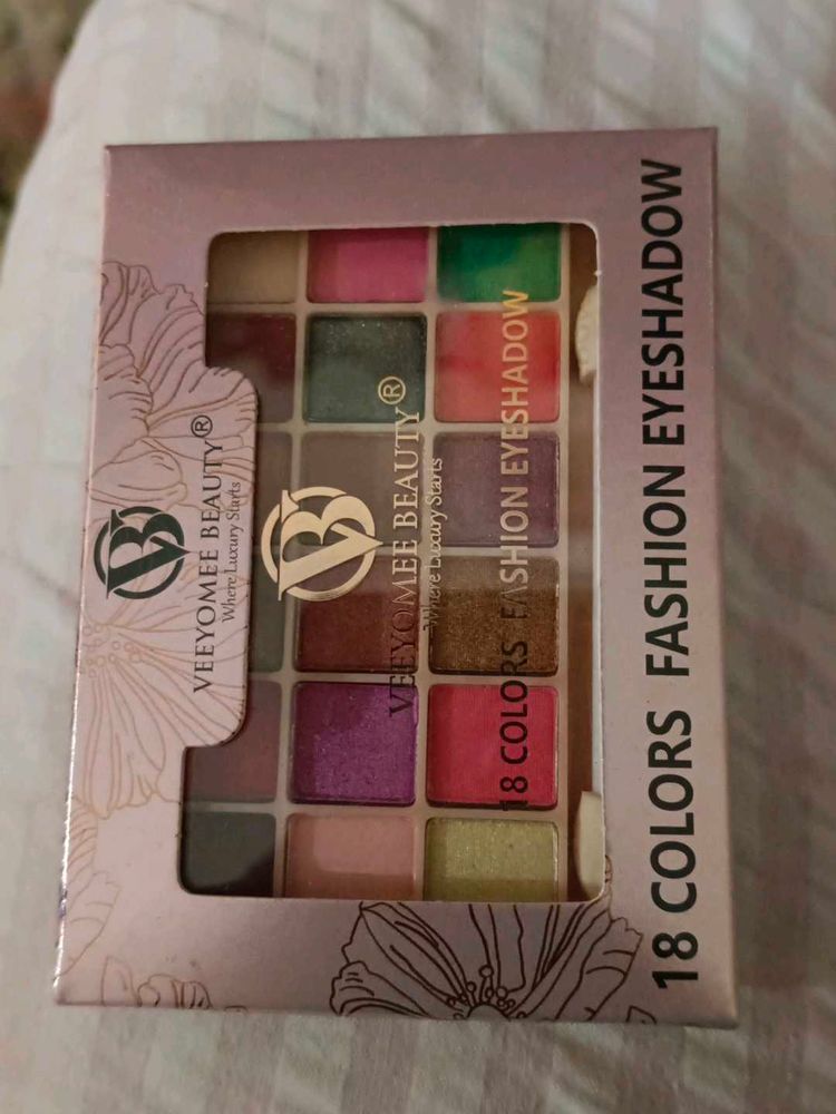 18 Color Eyeshadow Palette
