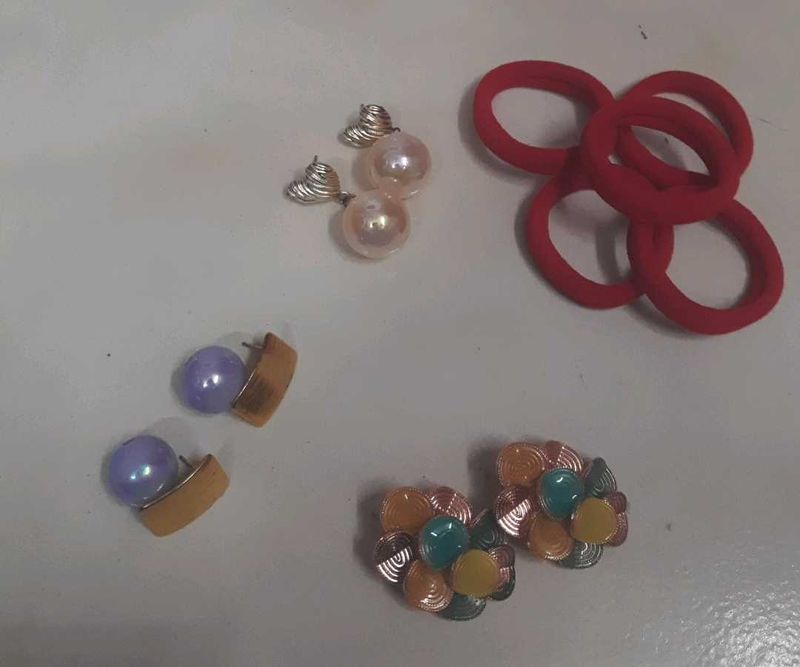 Earings And Small Hair Bands
