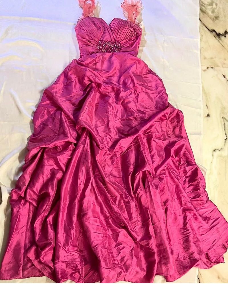 Elegant Pink Ethnic Gown🎀🦄🦋