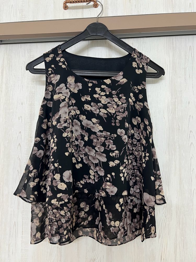 Floral Print Layered Top