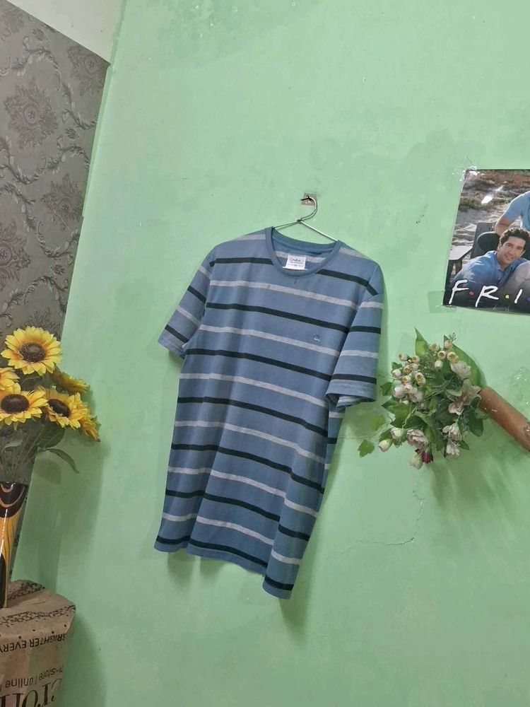Striped Blue T-Shirt🖤🤍💙