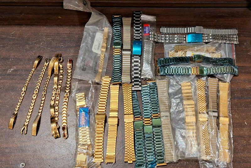 28 Branded Watch Straps New