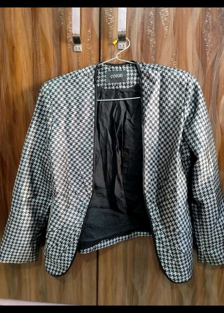 Houndstooth Blazer