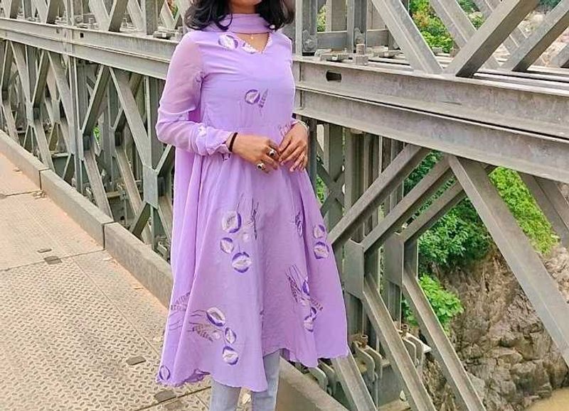 Lavender Floral Kurta With Dupatta And Pants