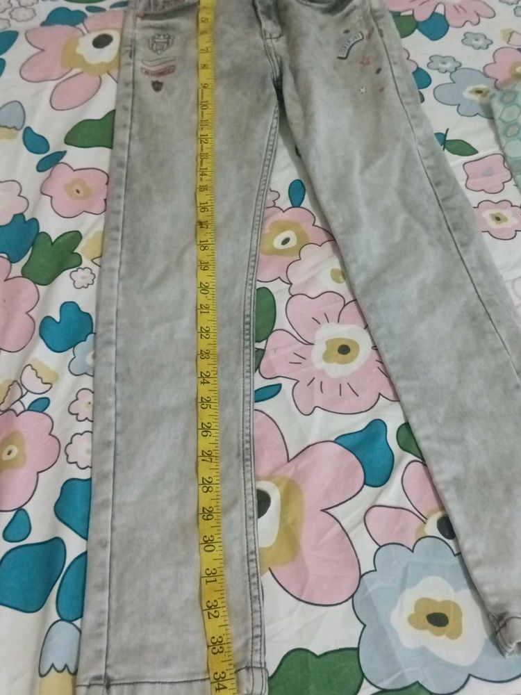 Light Wash Jeans