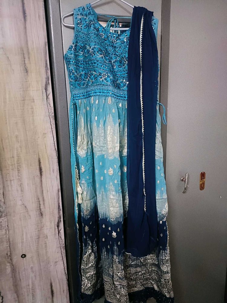 Elegant Blue Kurta Set