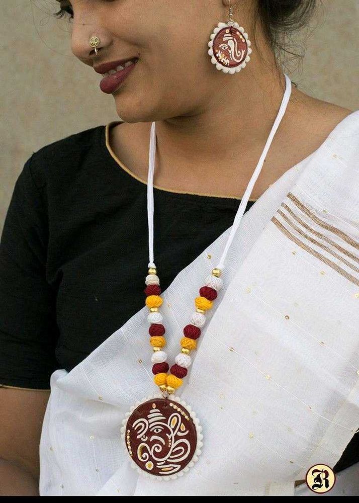 Handmade Jewellery Set....💫
